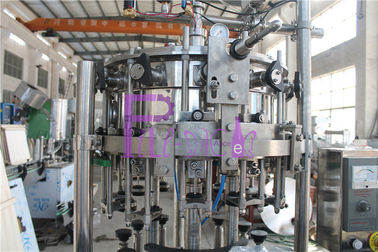 Ενιαία μονάδα με τις βαλβίδες πλήρωσης μηχανών NANQING υλικών πληρώσεως μπύρας σύνδεσης μεταφορέων