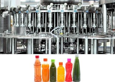 Μηχανή συσκευασίας χυμού φρούτων μπουκαλιών γυαλιού SUS304 2L 4000BPH με Homogenizer