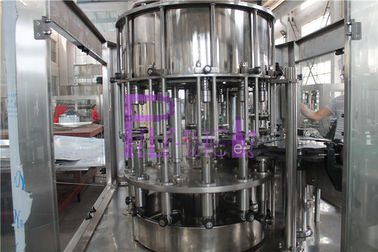 3000BPH μηχανή πλήρωσης μπουκαλιών σάλτσας σόγιας με τη δεξαμενή ισορροπίας συντήρησης θερμότητας