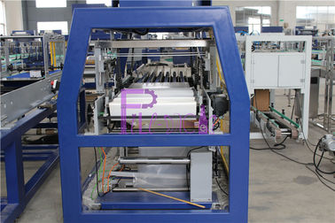 Αυτόματη μηχανή συσκευασίας μπουκαλιών PLC, χαρτοκιβώτιο 380V 50/60 Hz που διαμορφώνει τη μηχανή