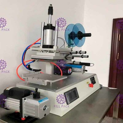 Τετραγωνική επίπεδη συγκολλητική αυτοκόλλητη ετικέττα βάζων μηχανών 2000BPH μαρκαρίσματος μπουκαλιών ημι αυτόματος