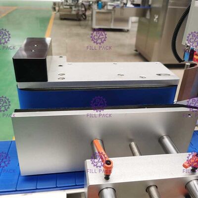 Επίπεδη μηχανή μαρκαρίσματος μπουκαλιών SUS304 40m/Min, τετραγωνικό Applicator ετικετών μπουκαλιών