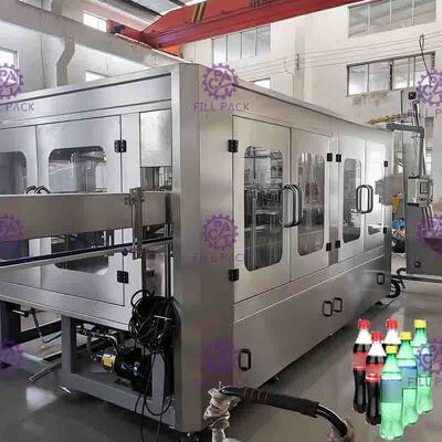 Έλεγχος 3 PLC σε 1 ενωμένη με διοξείδιο του άνθρακα μηχανή πλήρωσης ποτών για το στρογγυλό μπουκάλι 0.3L-2L PET