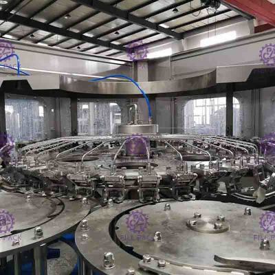 Έλεγχος 3 PLC σε 1 ενωμένη με διοξείδιο του άνθρακα μηχανή πλήρωσης ποτών για το στρογγυλό μπουκάλι 0.3L-2L PET