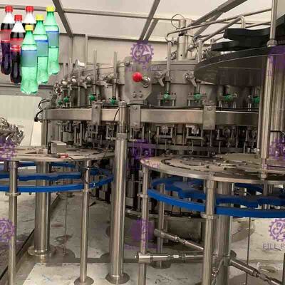 Έλεγχος 3 PLC σε 1 ενωμένη με διοξείδιο του άνθρακα μηχανή πλήρωσης ποτών για τα μπουκάλια της PET
