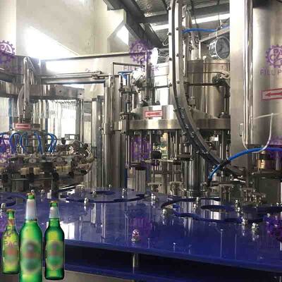 Αποστηρωμένη Monoblock μπύρας πλήρωσης μηχανή υλικών πληρώσεως μπουκαλιών ποτών μηχανών ενωμένη με διοξείδιο του άνθρακα