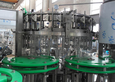Ενωμένο με διοξείδιο του άνθρακα πλαστικό γυαλί 3 της PET κρασιού χυμού νερού στη 1 Monobloc μηχανή/τον εξοπλισμό/εγκαταστάσεις/σύστημα παραγωγής μπουκαλιών