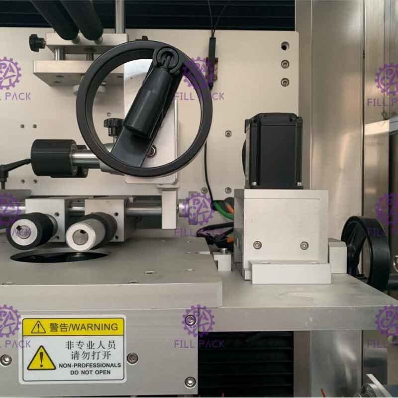 Αυτόματη στρογγυλή μηχανή μαρκαρίσματος μπουκαλιών κάθετη μηχανή Labeler μανικιών