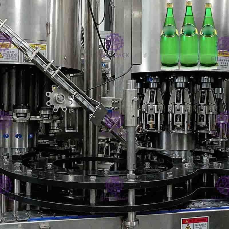 Το πλαστικό γυαλί 3 της PET 1 Monobloc που αερίζεται πίνει τη μηχανή/τον εξοπλισμό/τις εγκαταστάσεις/το σύστημα παραγωγής μπουκαλιών νερό ποτών